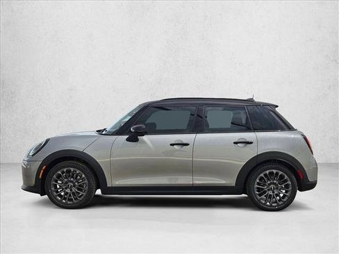 New 2026 MINI Cooper 4-Door Hardtop FWD image 5