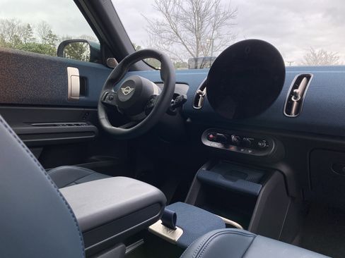 Used 2025 MINI Cooper Countryman S image 6