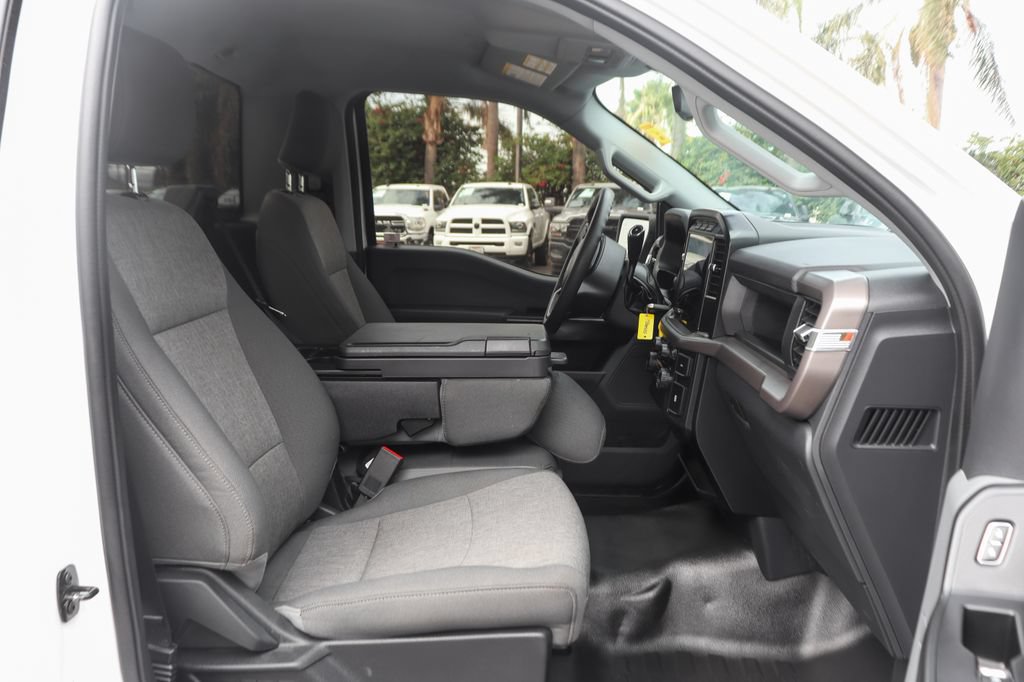 Used 2024 Ford F150 XL w/ Equipment Group 103A High RWD image 33