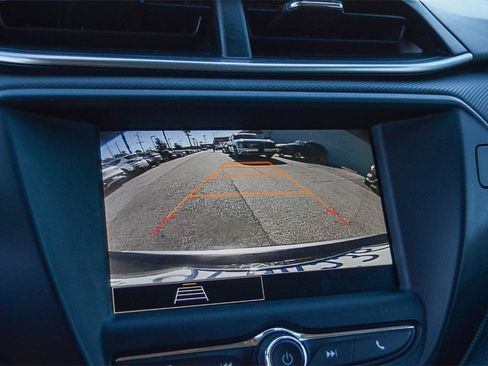 Used 2023 Chevrolet TrailBlazer LT image 25