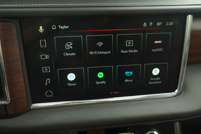 Used 2023 GMC Yukon Denali Ultimate AWD/4WD image 16