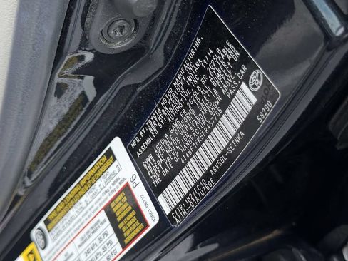 Used 2015 Toyota Camry LE FWD image 27