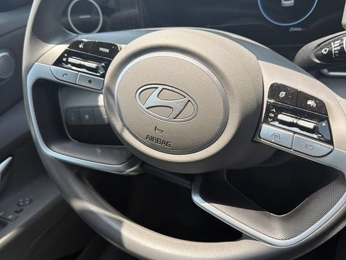 Certified 2024 Hyundai Elantra SEL FWD image 7