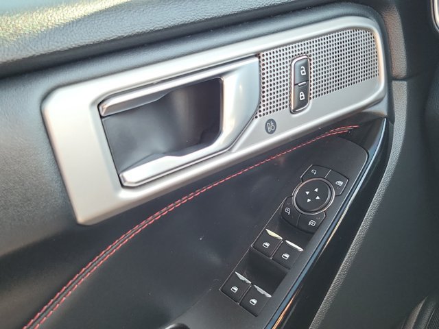 Used 2022 Ford Explorer ST-Line RWD image 19