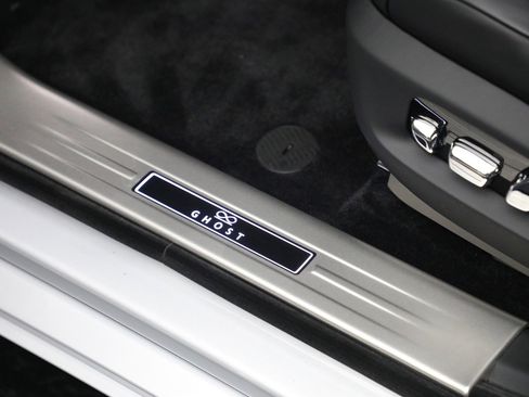 Certified 2025 Rolls-Royce Ghost Black Badge image 31
