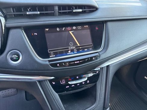 Used 2017 Cadillac XT5 Luxury w/ Driver Awareness Package AWD/4WD image 18