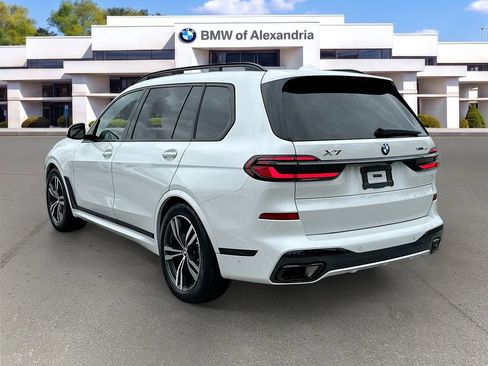 Used 2026 BMW X7 xDrive40i AWD/4WD image 5