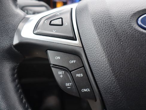 Used 2024 Ford Edge SEL w/ Sport Appearance Package image 15