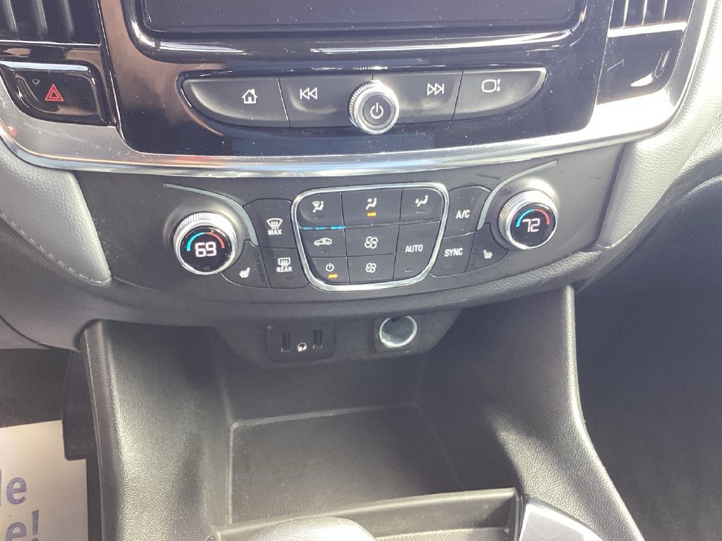 Used 2021 Chevrolet Traverse LT AWD/4WD image 28
