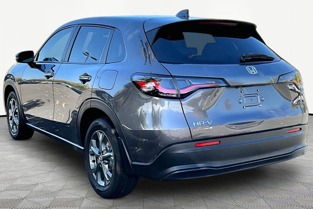 Certified 2026 Honda HR-V LX image 4