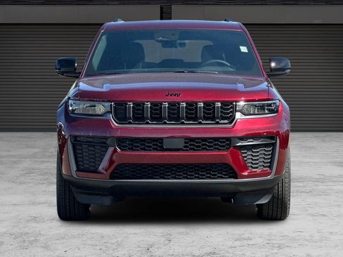 New 2026 Jeep Grand Cherokee Laredo image 10