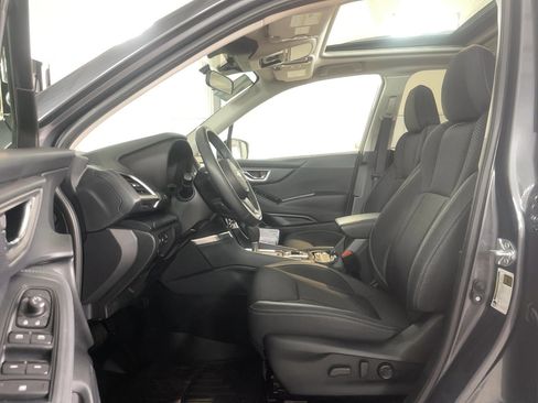 Used 2024 Subaru Forester Premium image 6