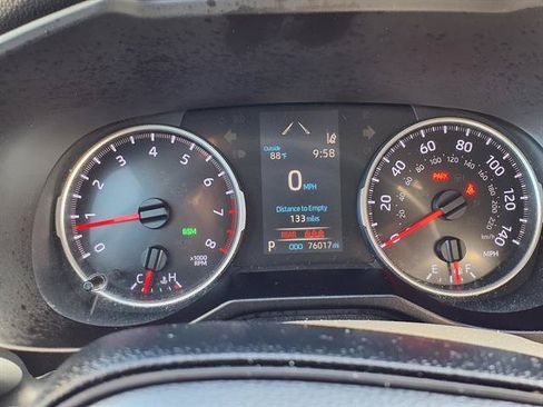 Used 2019 Toyota RAV4 XLE FWD image 15