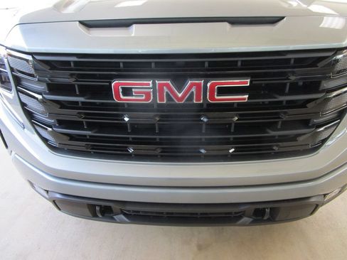 New 2026 GMC Sierra 1500 Elevation AWD/4WD image 30