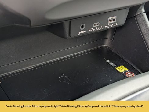 Used 2024 Subaru Crosstrek 2.5i Limited w/ Crosstrek Mirror Package image 8