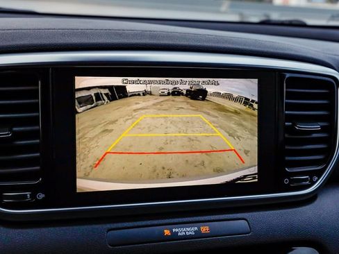 Used 2020 Kia Sportage EX image 28