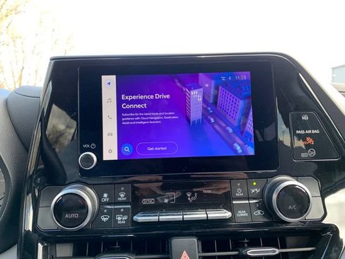 Certified 2025 Toyota Highlander LE AWD/4WD image 20