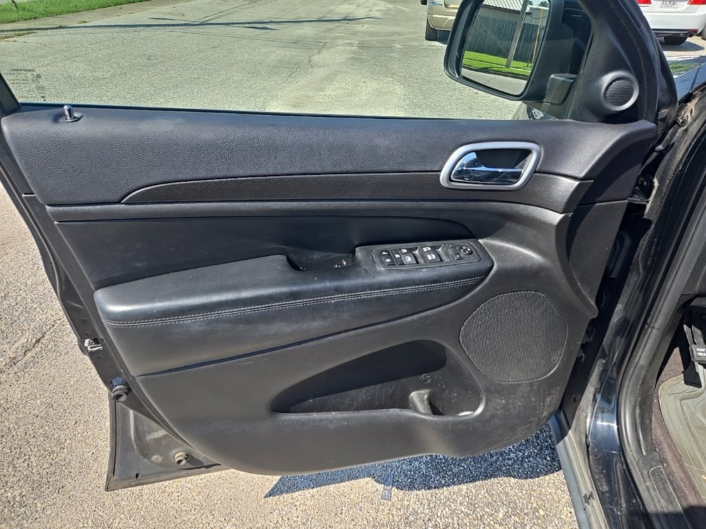 Used 2018 Jeep Grand Cherokee Laredo RWD image 7