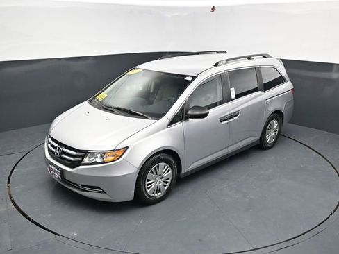 Used 2015 Honda Odyssey LX image 41