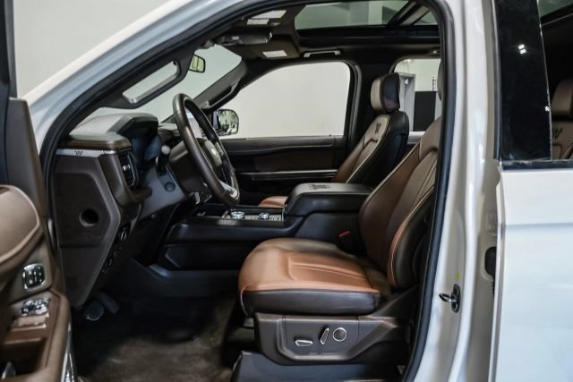 Used 2024 Ford Expedition King Ranch AWD/4WD image 5