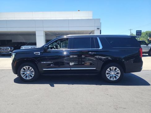 Certified 2025 GMC Yukon XL Denali w/ LPO, Floor Liner Package AWD/4WD image 5