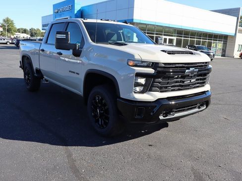 New 2026 Chevrolet Silverado 2500 Custom w/ Custom Value Package image 2