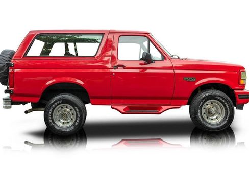 Used 1995 Ford Bronco XLT AWD/4WD image 2