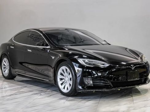 Used 2018 Tesla Model S 75D AWD/4WD image 11