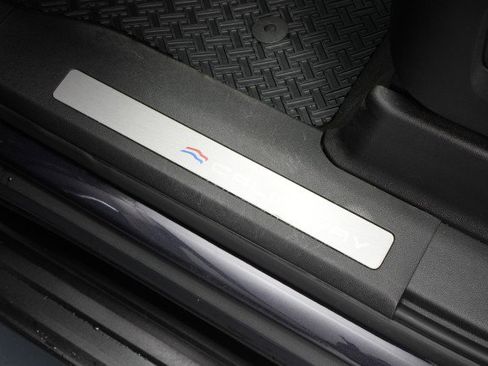 Used 2023 Cadillac Escalade Sport w/ LPO, ONYX Package image 36