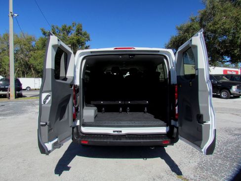 Used 2023 Ford Transit 350 XLT image 17