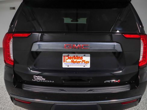 Used 2023 GMC Yukon AT4 w/ AT4 Premium Plus Package image 8