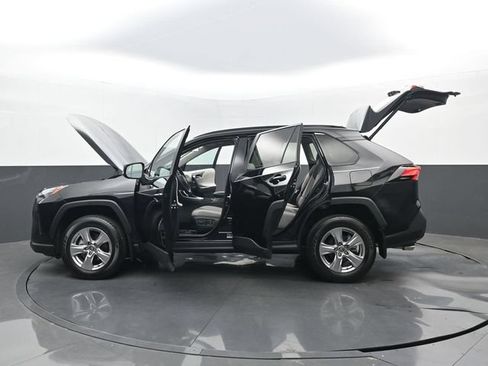 Used 2025 Toyota RAV4 XLE w/ Convenience Package FWD image 34