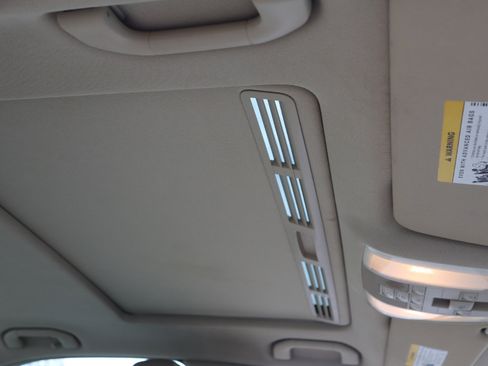 Used 2013 Mercedes-Benz C 300 4MATIC Sedan image 23