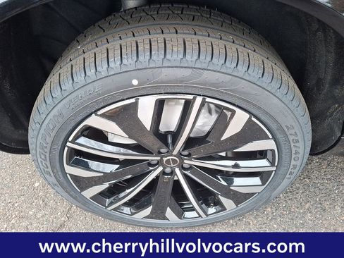 New 2026 Volvo XC90 B6 Plus w/ Protection Package Premier image 6