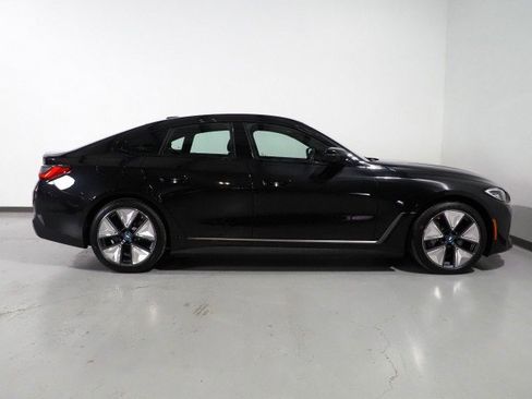 Used 2023 BMW i4 eDrive35 image 5