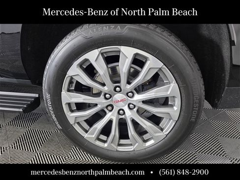 Used 2021 GMC Yukon XL Denali w/ Denali Ultimate Package image 18