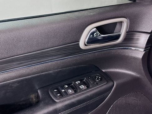 Certified 2020 Jeep Grand Cherokee Limited AWD/4WD image 24