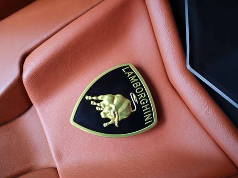 Used 2017 Lamborghini Aventador LP 700-4 image 13