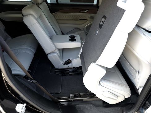 Used 2021 Jeep Grand Cherokee L Summit w/ Luxury Tech Group V image 44