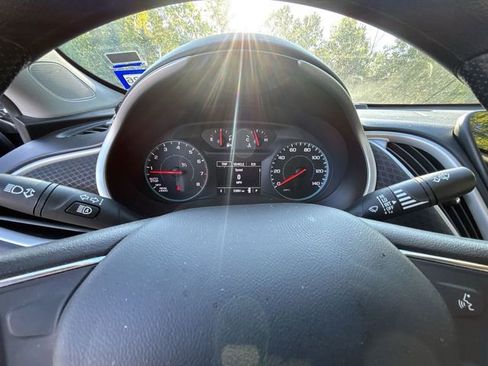 Used 2023 Chevrolet Malibu LT image 11