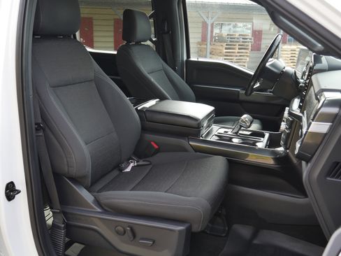 Certified 2022 Ford F150 XLT w/ Equipment Group 302A High image 30