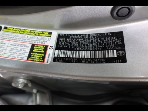 Used 2025 Toyota Camry LE FWD image 27