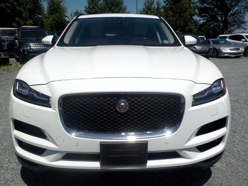 Used 2018 Jaguar F-PACE Prestige image 8