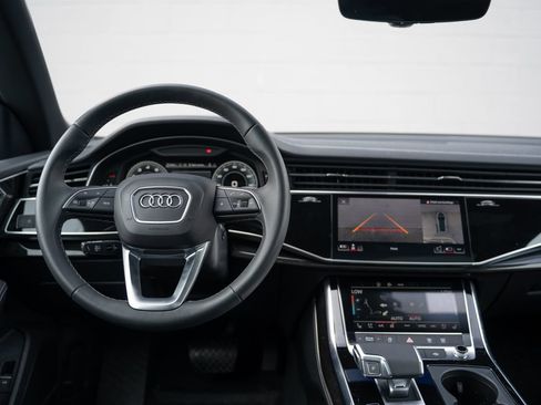Certified 2025 Audi Q8 Premium Plus w/ Premium Plus Package AWD/4WD image 22