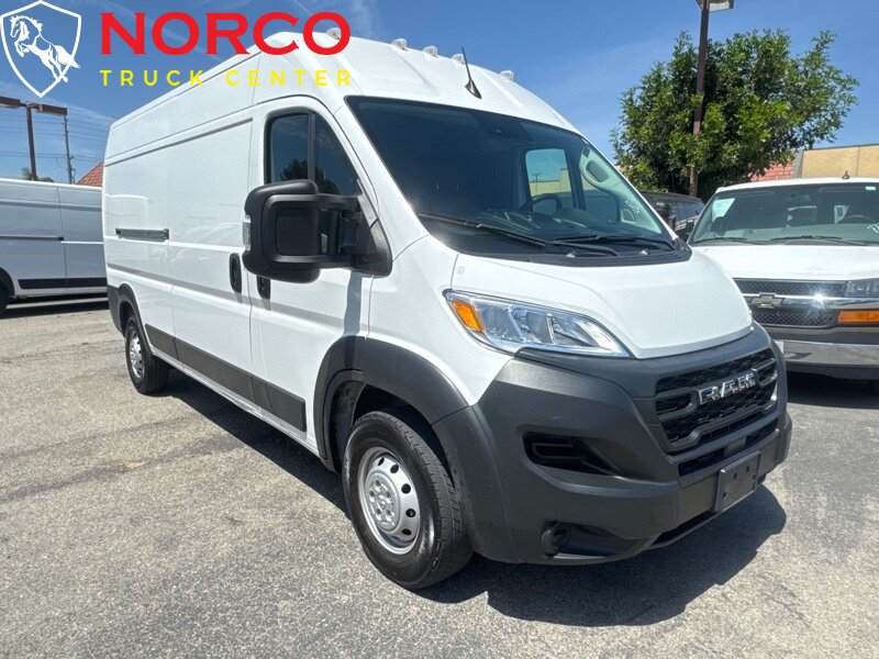 Used 2023 RAM ProMaster 2500 FWD image 4