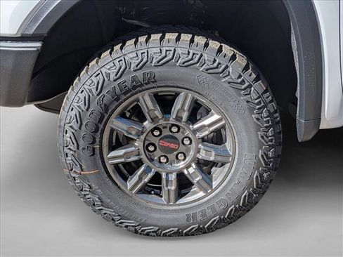 New 2026 GMC Sierra 1500 AT4X w/ LPO, Black Badging Package image 10