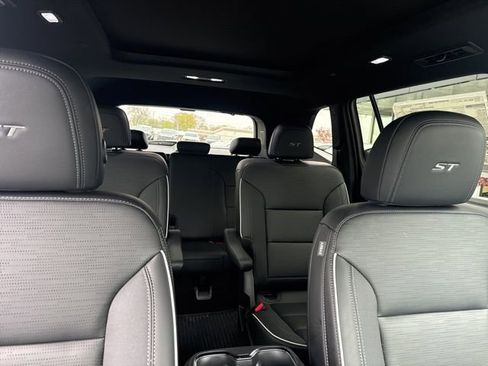 New 2026 Buick Enclave Sport Touring w/ Power Package image 39