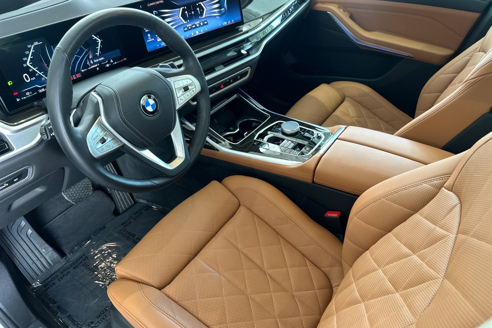 Used 2024 BMW X7 xDrive40i AWD/4WD image 11