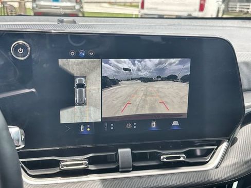 Certified 2026 Chevrolet Equinox LT w/ Safety and Technology Package FWD image 14