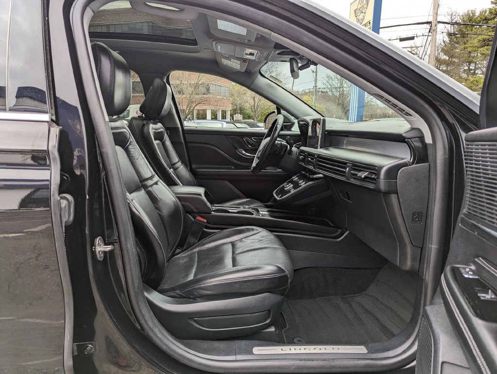 Used 2020 Lincoln Corsair AWD w/ Premium Package image 33